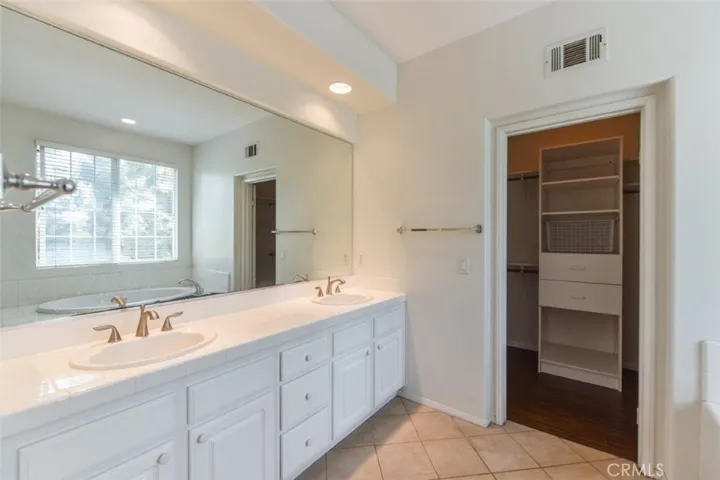 50 Mount Vernon, Irvine, California 92620