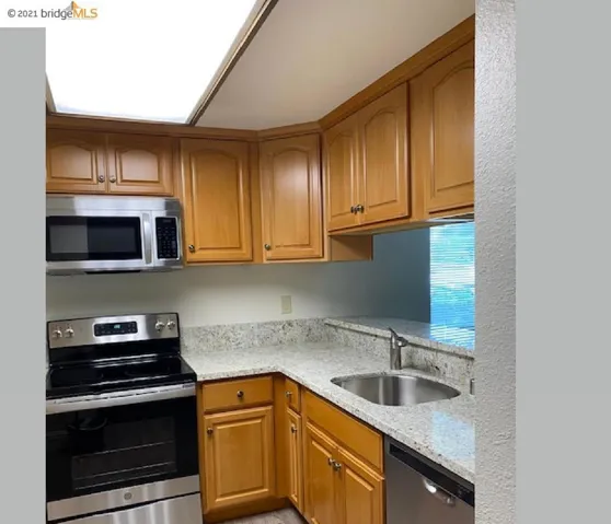 6330 Joaquin Murieta Ave #a A, Newark, California 94560