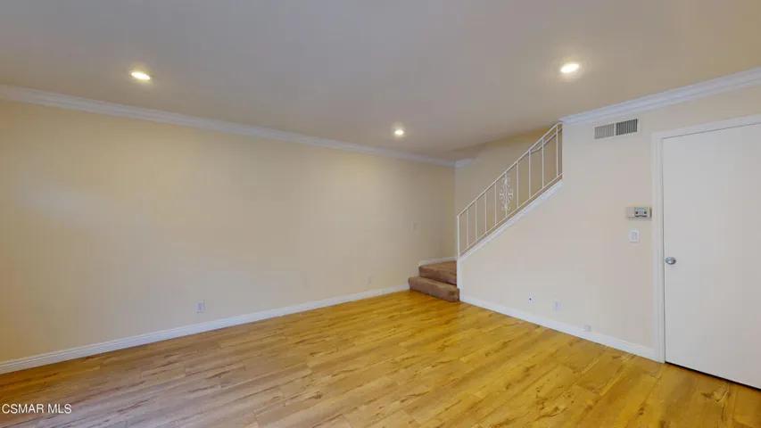 2854-Instone-Ct-10102021_161122