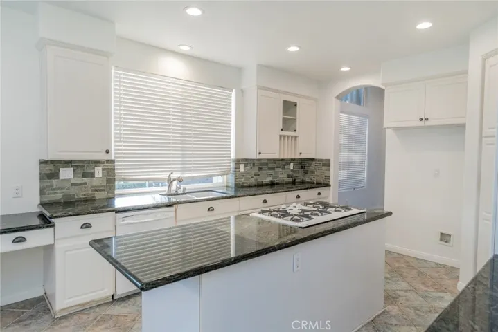42836 Woody Knoll Road, Murrieta, California 92562