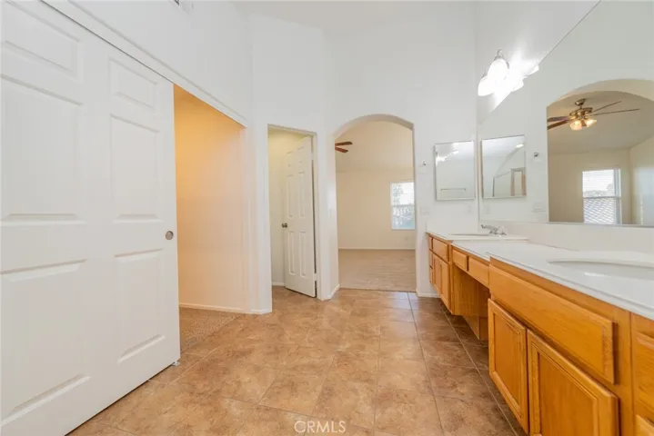 42836 Woody Knoll Road, Murrieta, California 92562