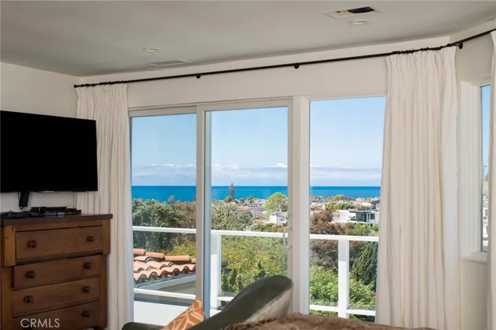 416 De Sola Ter, Corona Del Mar, California 92625
