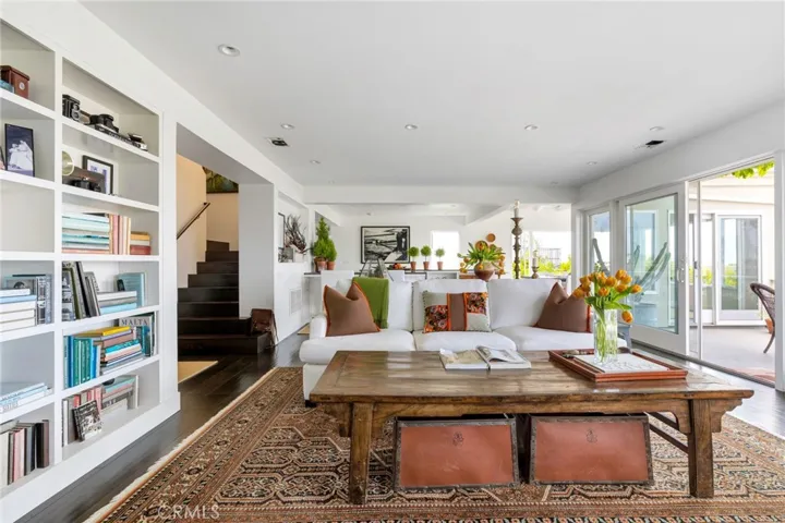 416 De Sola Ter, Corona Del Mar, California 92625