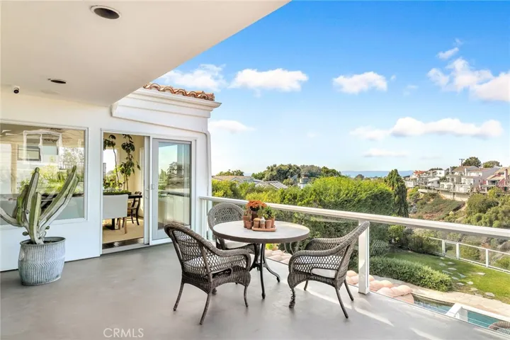 416 De Sola Ter, Corona Del Mar, California 92625