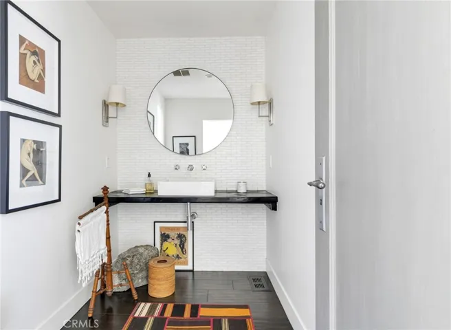 416 De Sola Ter, Corona Del Mar, California 92625