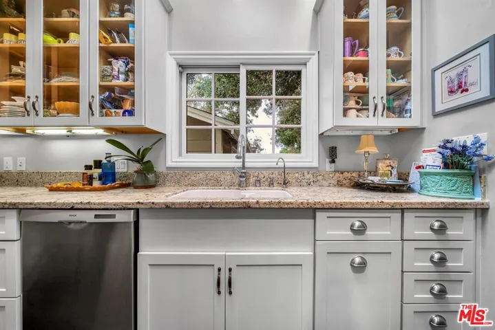 8666 Lookout Mountain Avenue, Los Angeles, California 90046