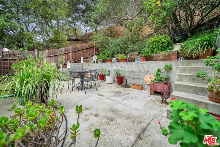8666 Lookout Mountain Avenue, Los Angeles, California 90046