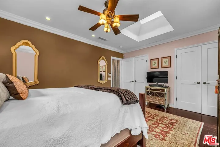 8666 Lookout Mountain Avenue, Los Angeles, California 90046