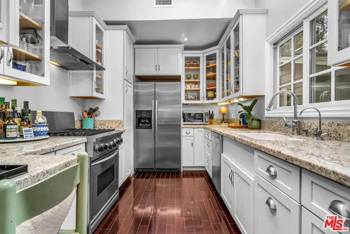 8666 Lookout Mountain Avenue, Los Angeles, California 90046