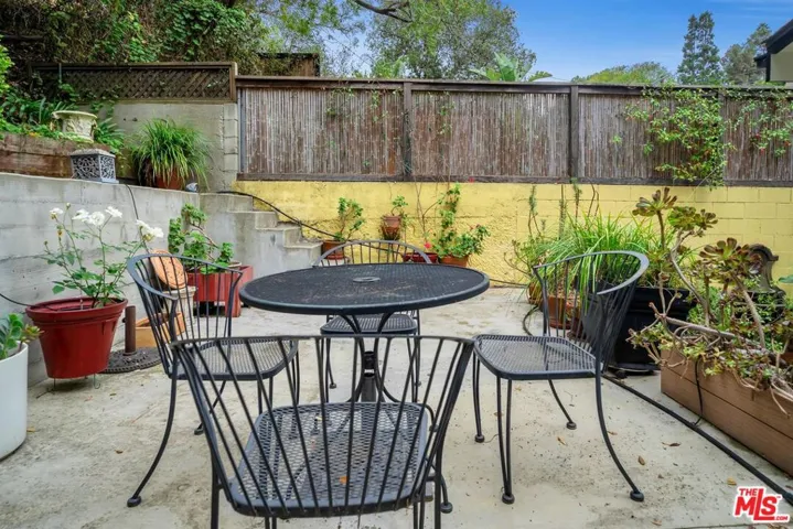 8666 Lookout Mountain Avenue, Los Angeles, California 90046