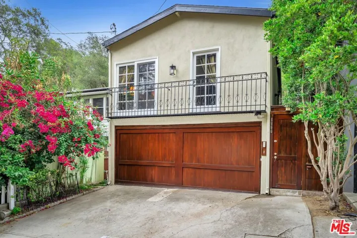 8666 Lookout Mountain Avenue, Los Angeles, California 90046