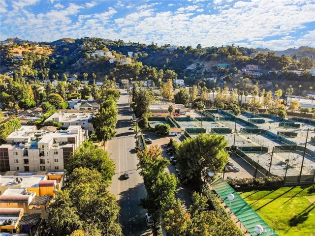 4128 Whitsett Avenue 112, Studio City, California 91604