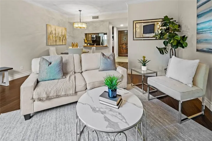 4128 Whitsett Avenue 112, Studio City, California 91604