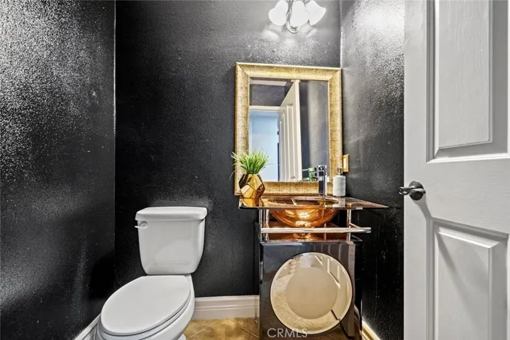 4128 Whitsett Avenue 112, Studio City, California 91604