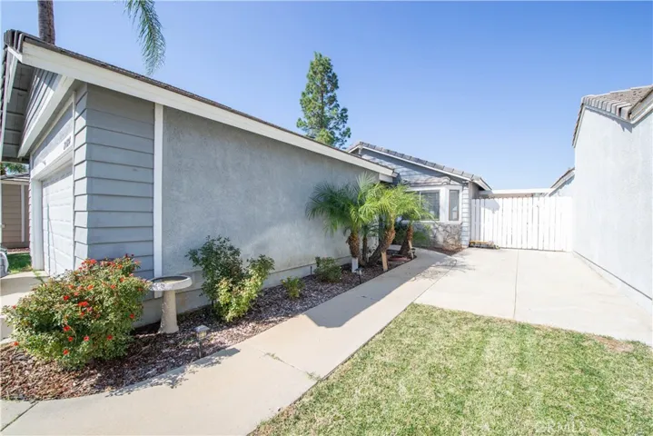 27894 Moonridge Drive, Romoland, California 92585