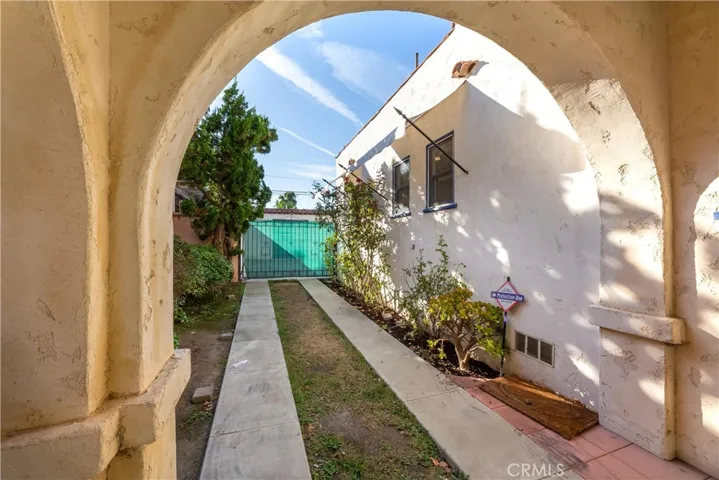 3621 Gundry Avenue, Long Beach, California 90807