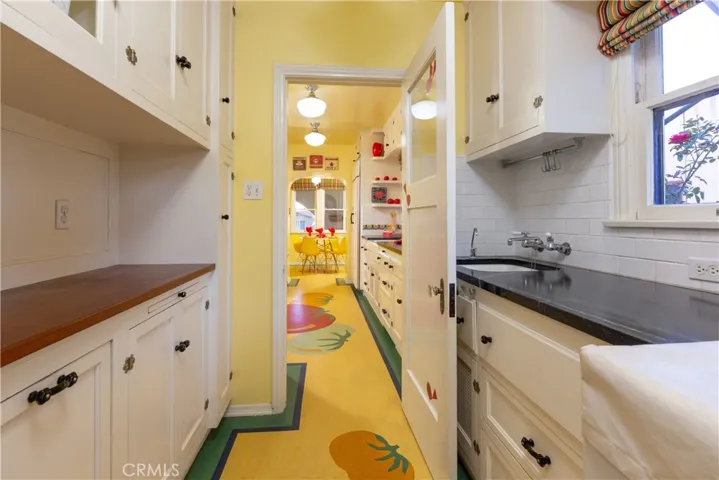 3621 Gundry Avenue, Long Beach, California 90807