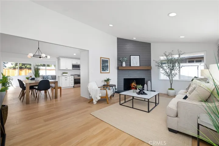 292 Joann Street, Costa Mesa, California 92626
