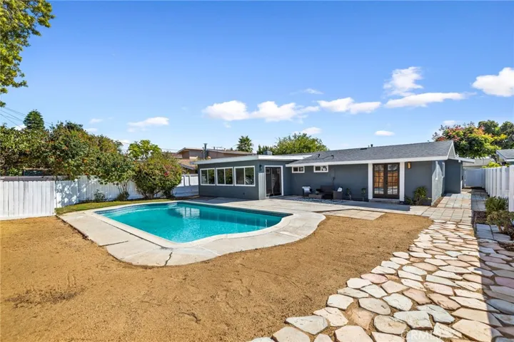 292 Joann Street, Costa Mesa, California 92626