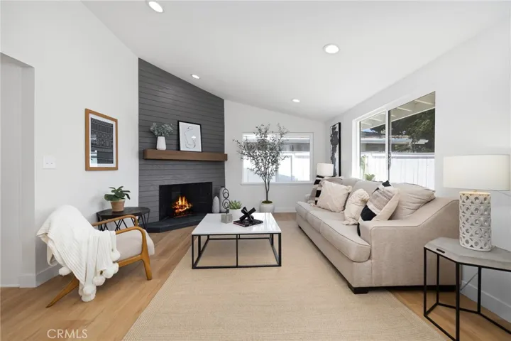 292 Joann Street, Costa Mesa, California 92626