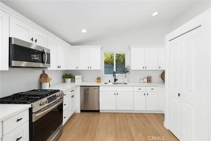 292 Joann Street, Costa Mesa, California 92626