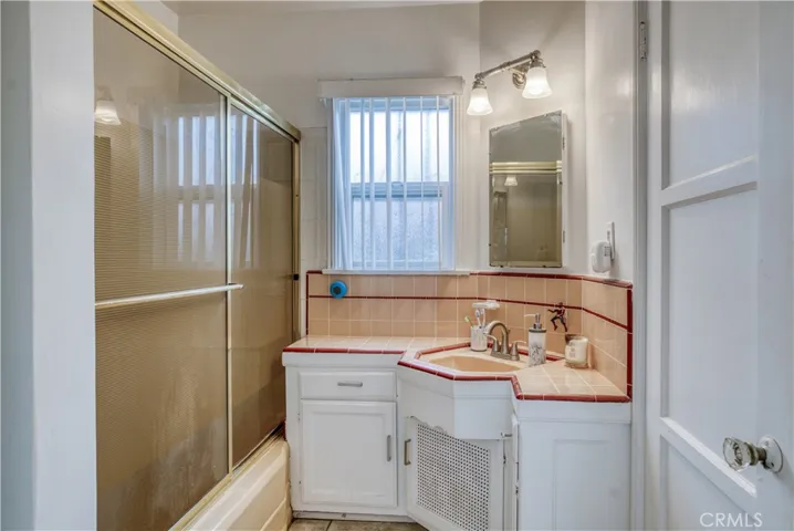 Front Home - 8418 Byrd Ave. Bathroom