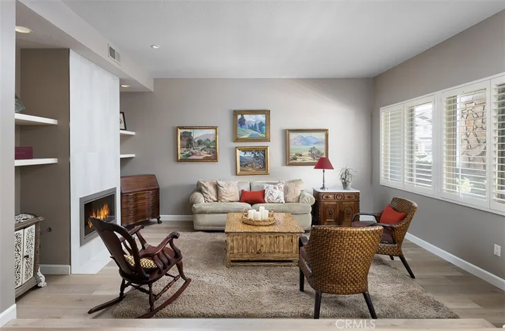 477 E Yale 22, Irvine, California 92614