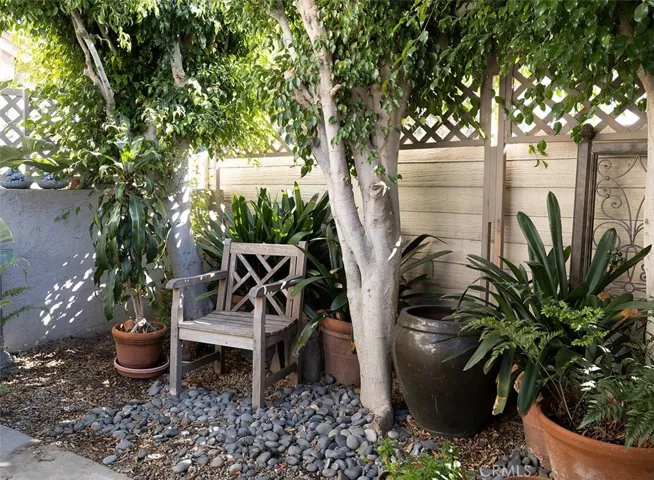 477 E Yale 22, Irvine, California 92614