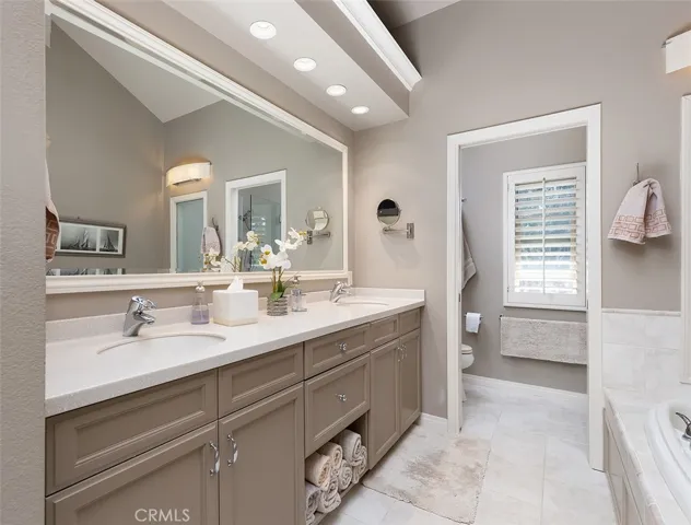 477 E Yale 22, Irvine, California 92614