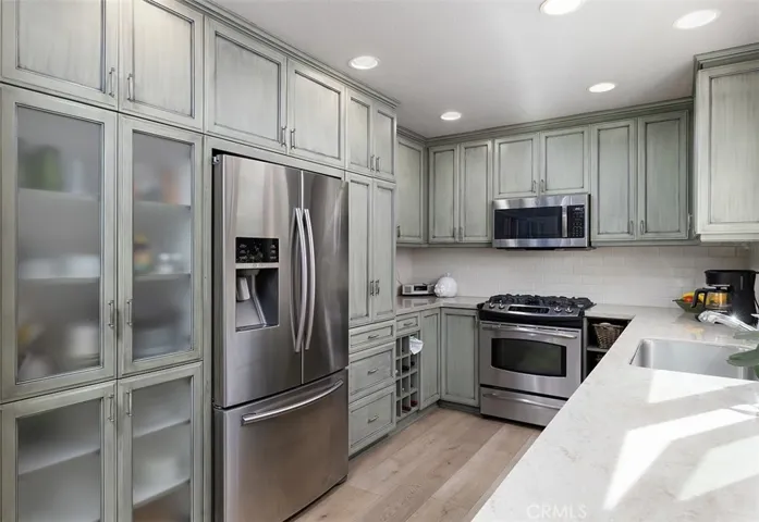 477 E Yale 22, Irvine, California 92614