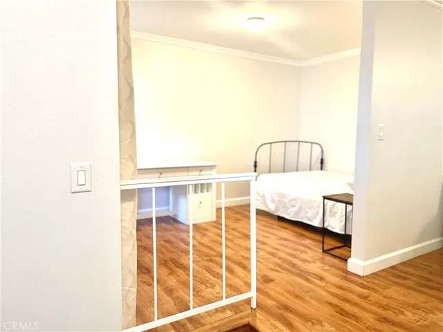 18645 Hatteras Street 101, Tarzana, California 91356
