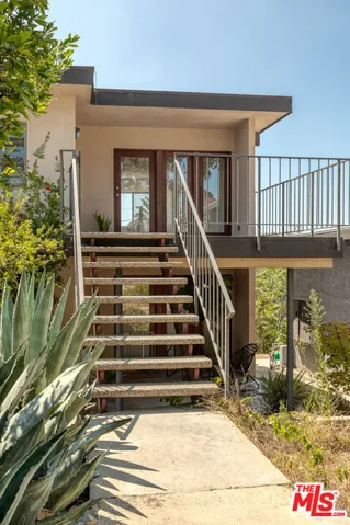 2253 Moore Street, Los Angeles, California 90039