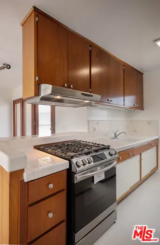 2253 Moore Street, Los Angeles, California 90039