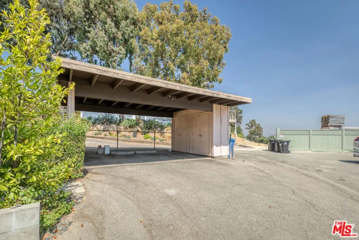2253 Moore Street, Los Angeles, California 90039