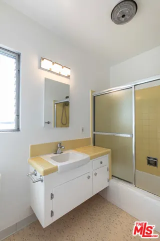 2253 Moore Street, Los Angeles, California 90039