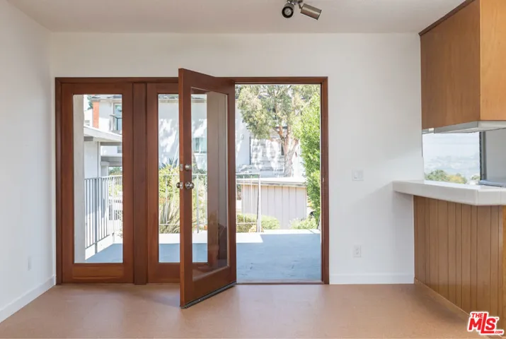 2253 Moore Street, Los Angeles, California 90039