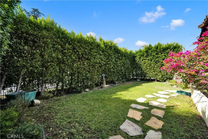 4984 Topanga Canyon Boulevard, Woodland Hills, California 91364