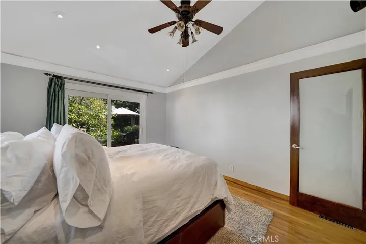 4984 Topanga Canyon Boulevard, Woodland Hills, California 91364