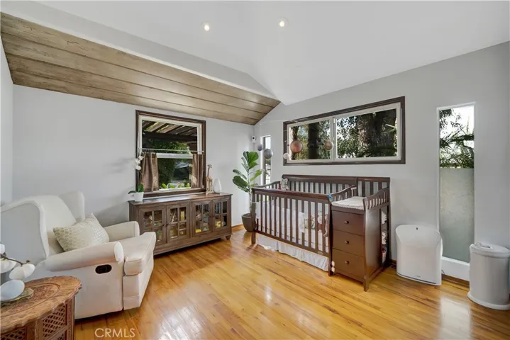 4984 Topanga Canyon Boulevard, Woodland Hills, California 91364