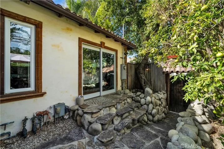 4984 Topanga Canyon Boulevard, Woodland Hills, California 91364