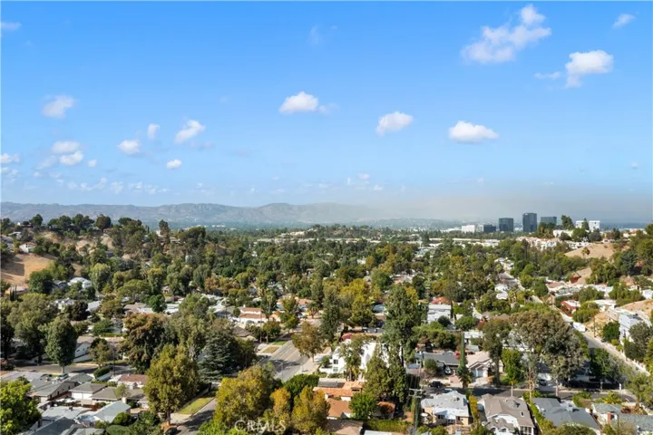 4984 Topanga Canyon Boulevard, Woodland Hills, California 91364