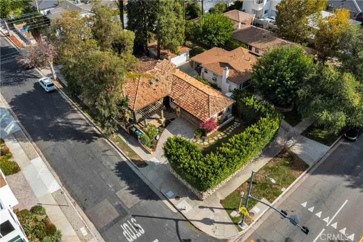 4984 Topanga Canyon Boulevard, Woodland Hills, California 91364