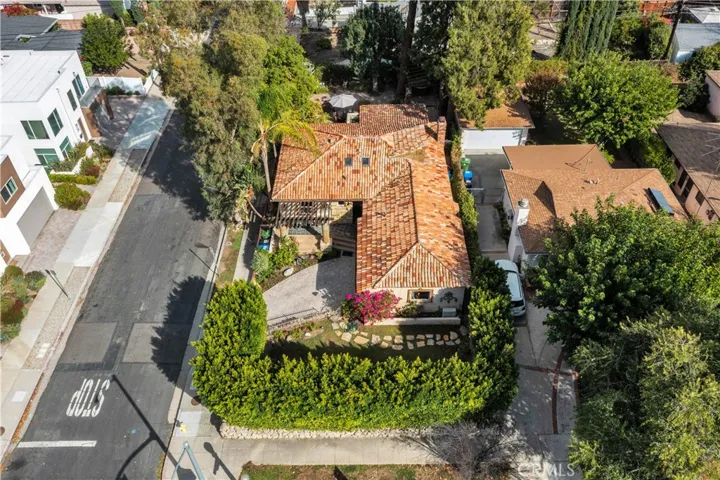 4984 Topanga Canyon Boulevard, Woodland Hills, California 91364