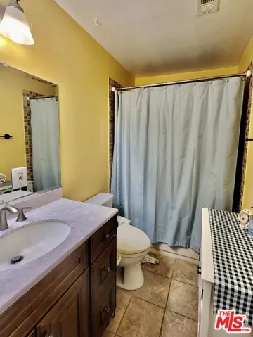208 W Olive Avenue B, La Habra, California 90631