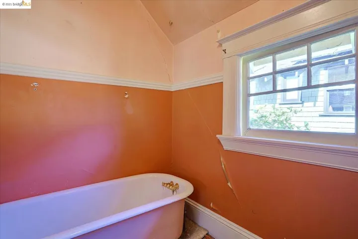 4250 Terrace St., Oakland, California 94611