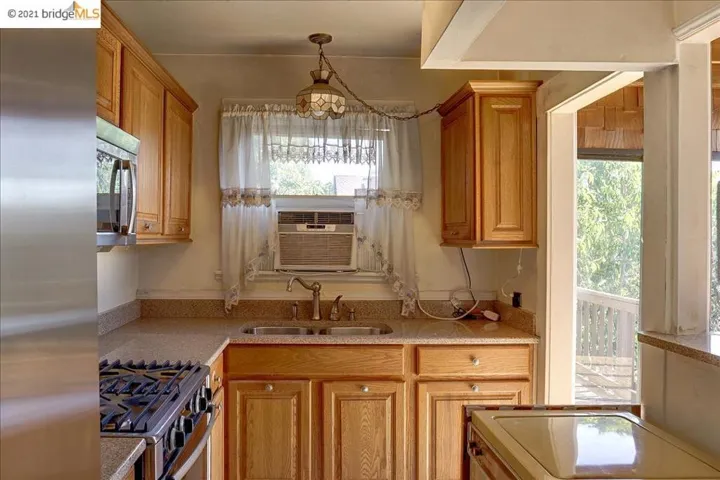 4250 Terrace St., Oakland, California 94611