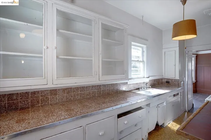 4250 Terrace St., Oakland, California 94611