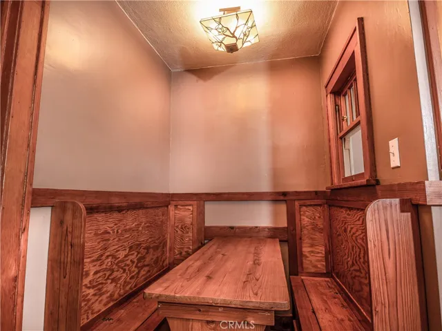 Breakfast nook