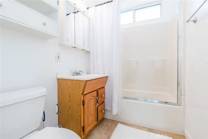 Back Unit Bathroom