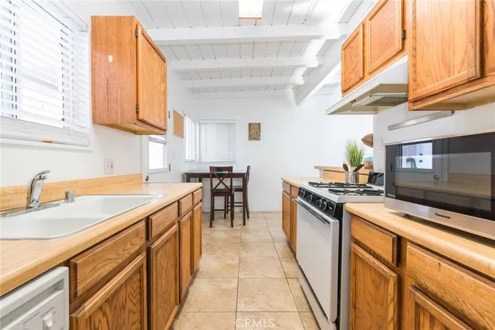 Back Unit Kitchen